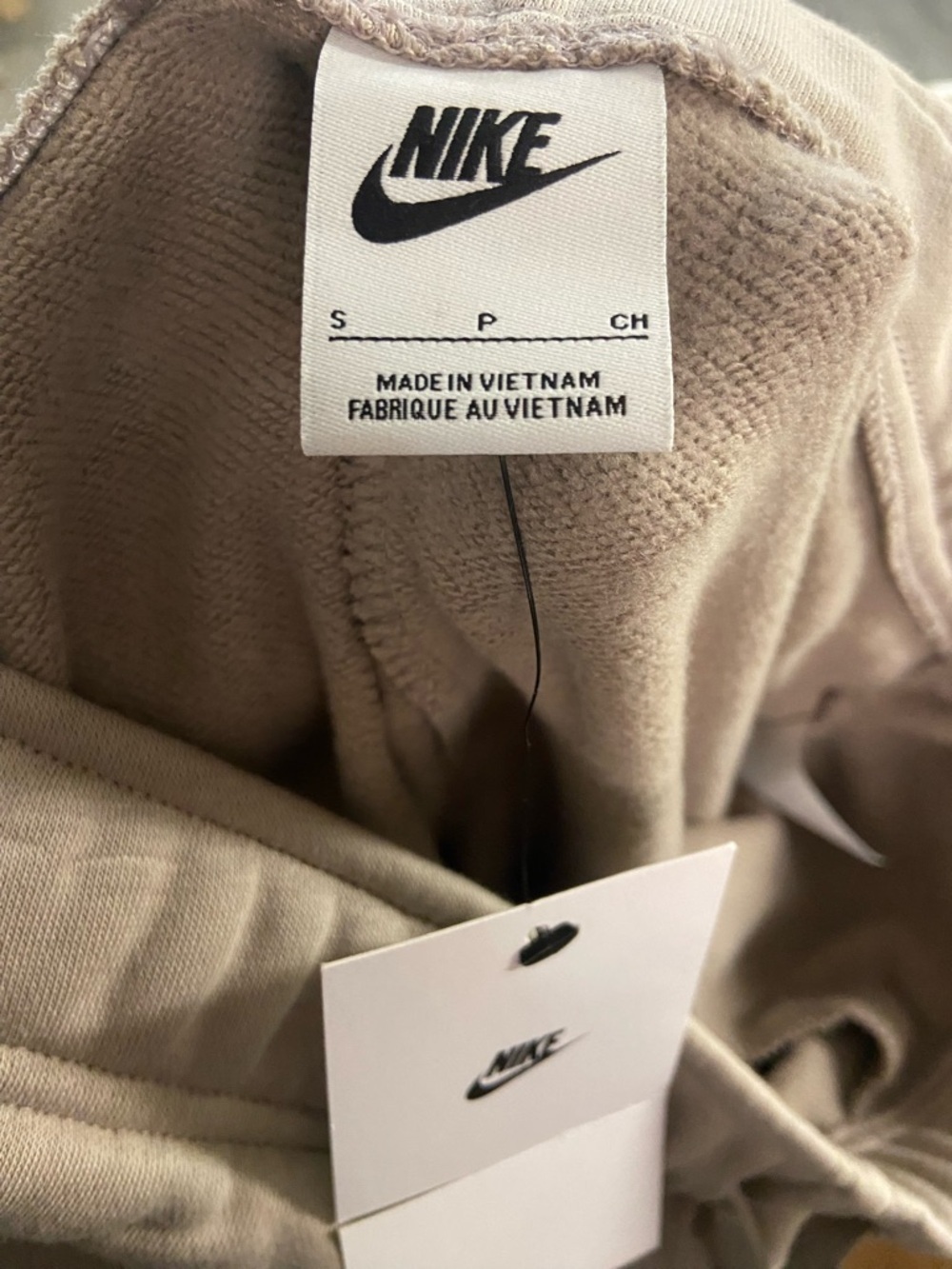 Nike Women’s Beige Fleece Joggers - Picture 4 of 13